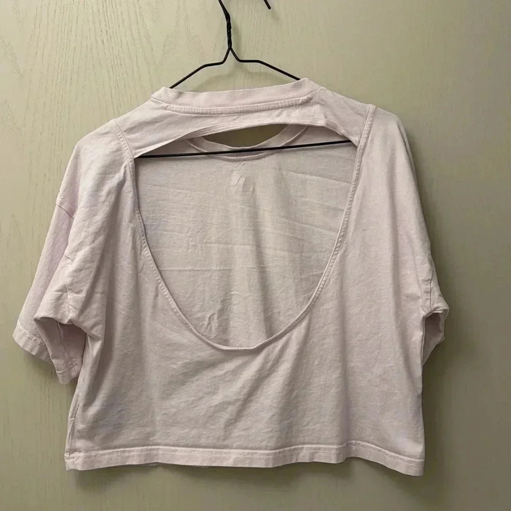 Adidas Open Back Crop Top Size Small Athletic Workout T Shirt Great Condition - Picture 4 of 5